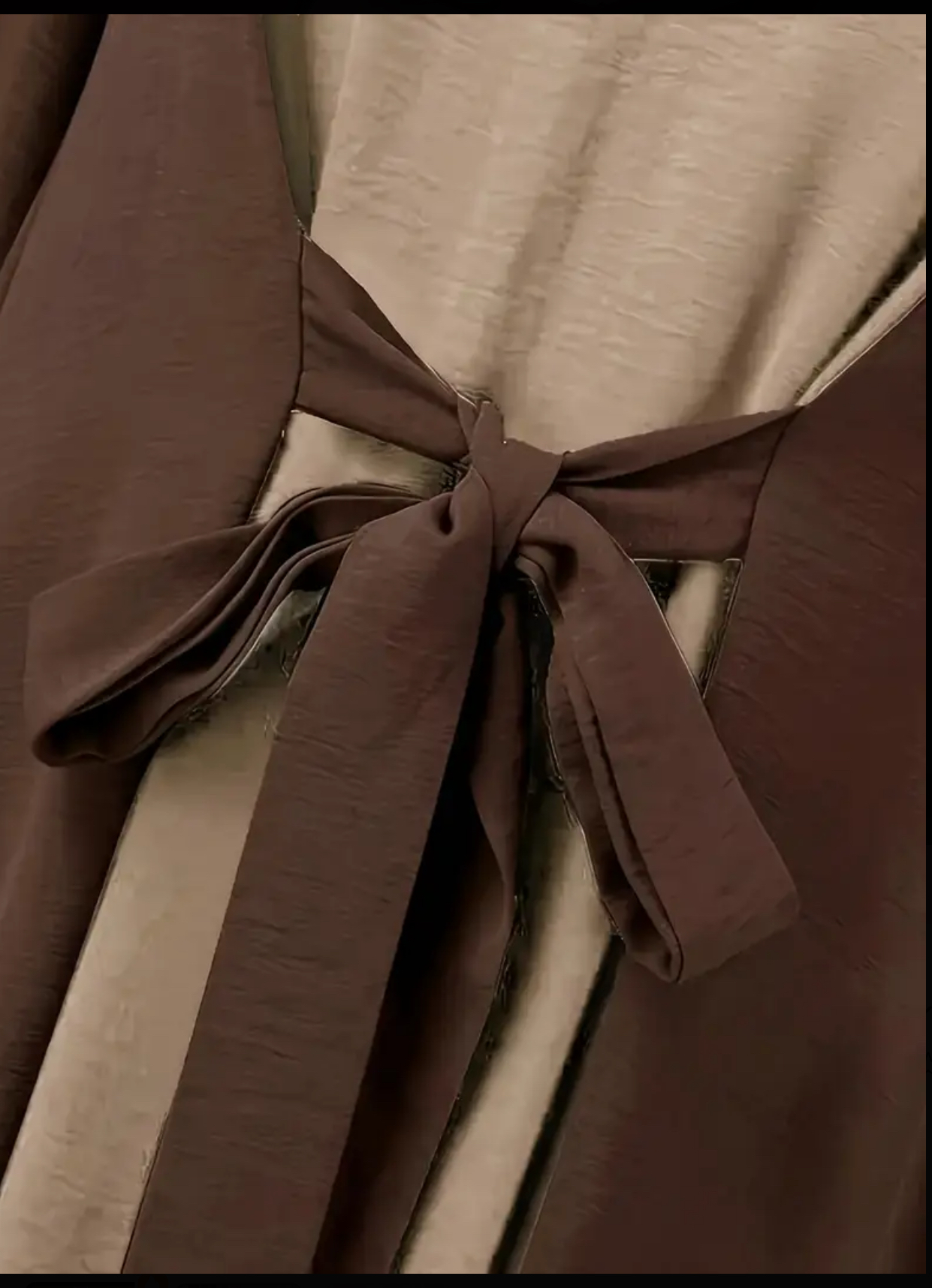 Elegant Lantern-Sleeve Casual Belted Dress